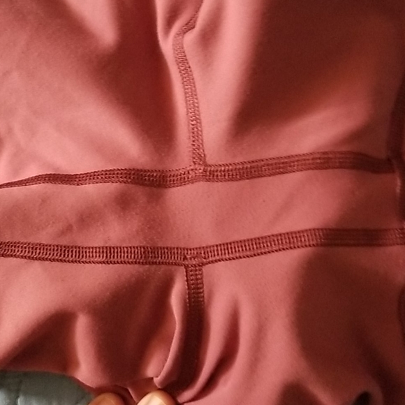 LULULEMON Misty Merlot Align Shorts 4" Sz 2 - Picture 4 of 4